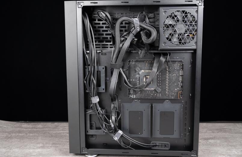 FSP全汉CUT610机箱开箱评测