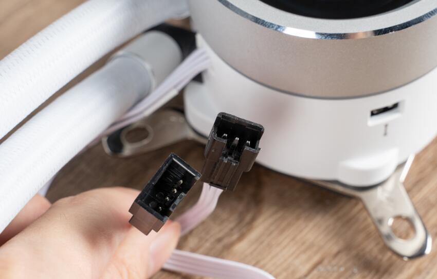 联力GALAHAD II TRINITY 360 White ARGB水冷开箱评测 联力GALAHAD II TRINITY 360 White ARGB水冷开箱评测