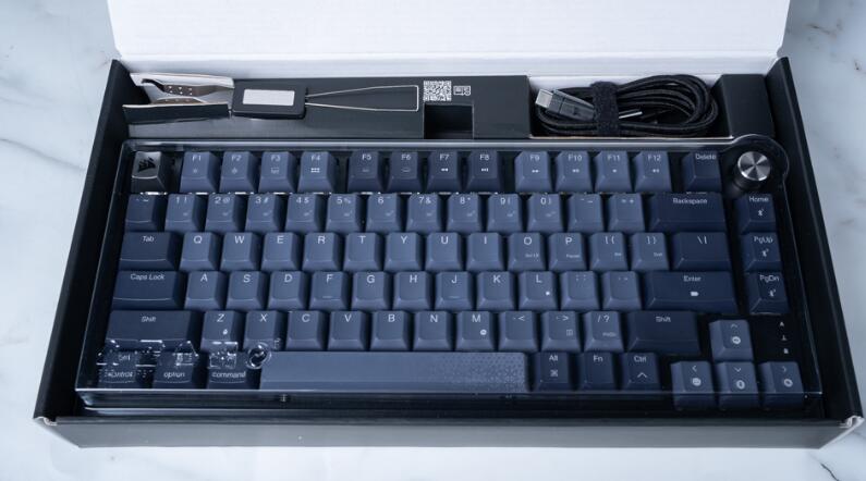 CORSAIR K65 PLUS WIRELESS机械键盘开箱