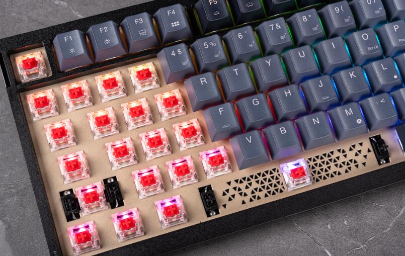 CORSAIR K65 PLUS WIRELESS机械键盘开箱 CORSAIR K65 PLUS WIRELESS机械键盘开箱