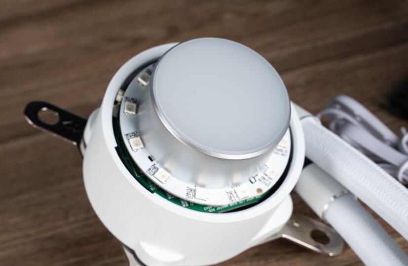 联力GALAHAD II TRINITY 360 White ARGB水冷开箱评测 联力GALAHAD II TRINITY 360 White ARGB水冷开箱评测