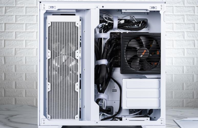Antec C8 White机箱开箱评测 Antec C8 White机箱开箱评测