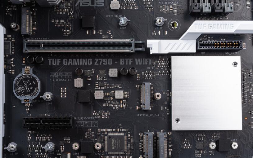 TUF GAMING Z790-BTF WIFI和RTX 4070 Ti SUPER BTF开箱评测