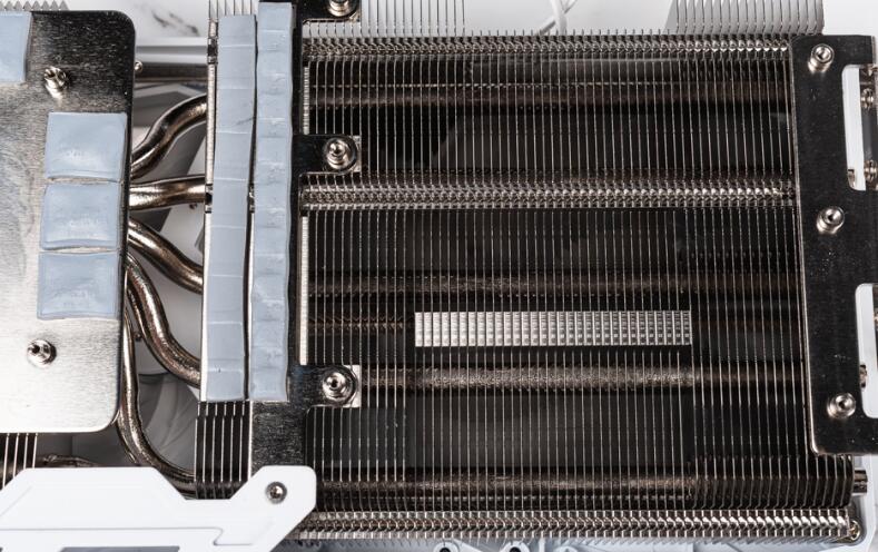 ASRock RX7900GRE Steel Legend开箱评测 ASRock RX7900GRE Steel Legend开箱评测