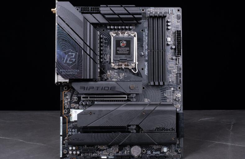 ASRock Phantom Gaming Z790 Riptide WiFi主板开箱评测 ASRock Phantom Gaming Z790 Riptide WiFi主板开箱评测