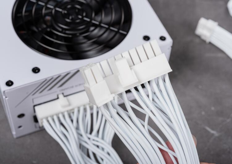 FSP全汉DAGGER PRO ATX3.0(PCIe5.0) 850W电源开箱评测 FSP全汉DAGGER PRO ATX3.0(PCIe5.0) 850W电源开箱评测