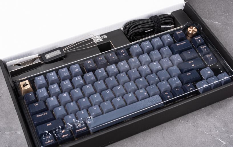 CORSAIR K65 PLUS WIRELESS机械键盘开箱 CORSAIR K65 PLUS WIRELESS机械键盘开箱