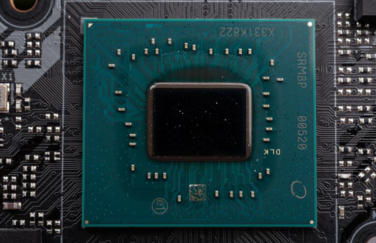 ASRock Phantom Gaming Z790 Nova WiFi开箱评测 ASRock Phantom Gaming Z790 Nova WiFi开箱评测