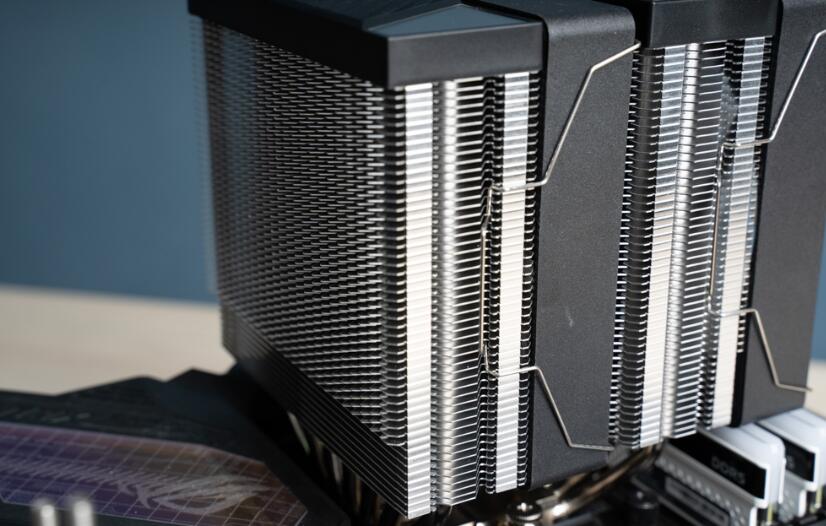 JONSBO乔思伯CR3000双塔双风扇风冷散热器开箱 JONSBO乔思伯CR3000双塔双风扇风冷散热器开箱