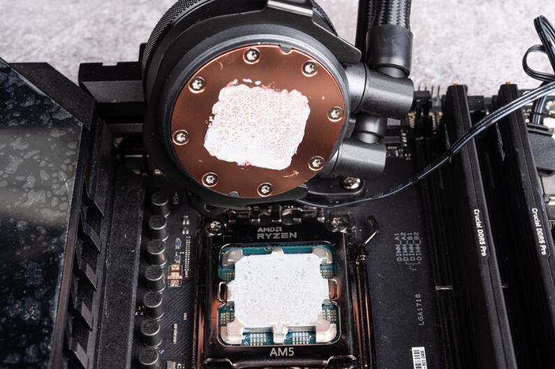 InWin MR36水冷散热器开箱评测 InWin MR36水冷散热器开箱评测