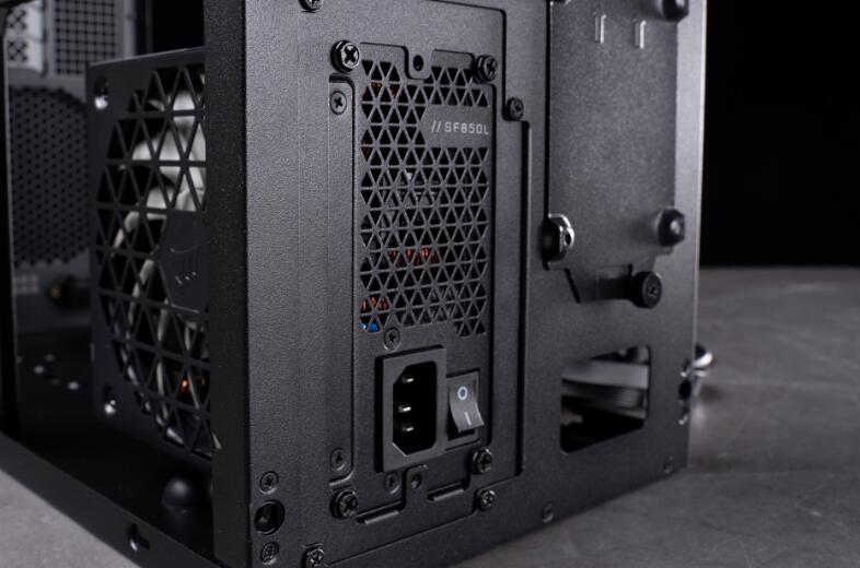 银欣SUGO 17机箱开箱评测 银欣SUGO 17机箱开箱评测