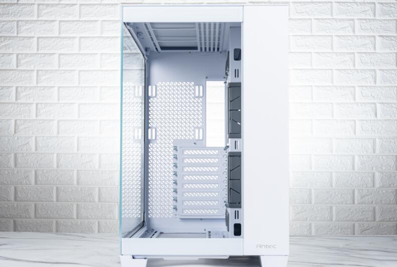 Antec C8 White机箱开箱评测 Antec C8 White机箱开箱评测