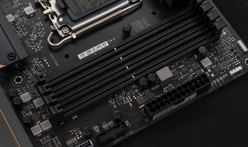 ASUS ProArt B760-CREATOR D4主板开箱评测 ASUS ProArt B760-CREATOR D4主板开箱评测