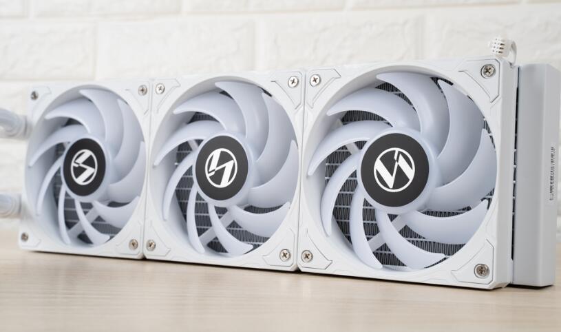 联力Galahad II LCD 360一体式水冷开箱评测 联力Galahad II LCD 360一体式水冷开箱评测