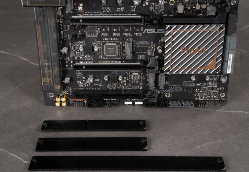 ASUS ProArt Z790-CREATOR WIFI主板开箱评测 ASUS ProArt Z790-CREATOR WIFI主板开箱评测