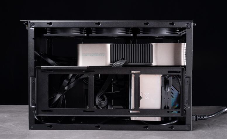 银欣SUGO 17机箱开箱评测 银欣SUGO 17机箱开箱评测