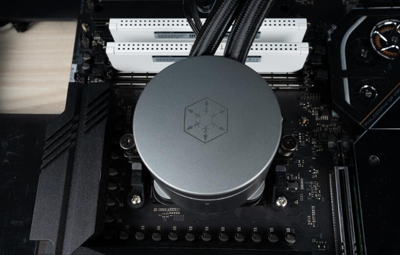 银欣SilverStone IceMyst 360一体式水冷散热器开箱 银欣SilverStone IceMyst 360一体式水冷散热器开箱