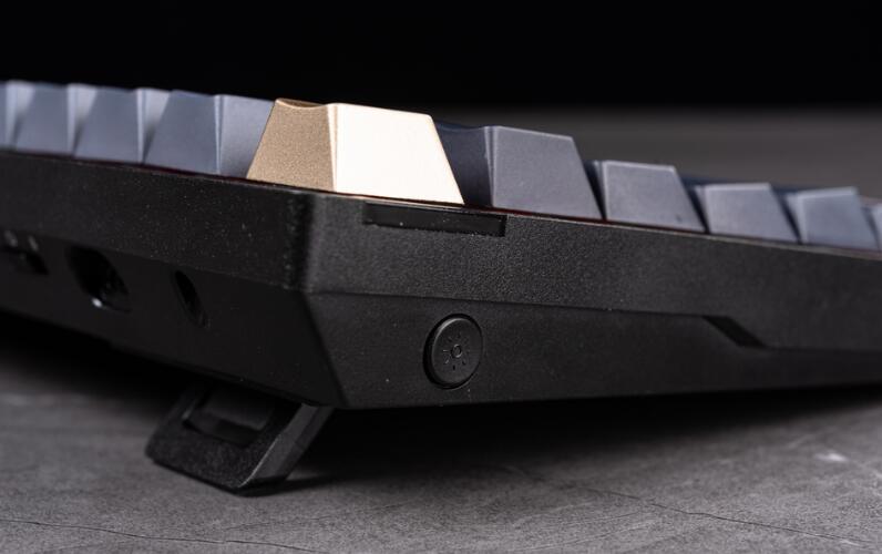 CORSAIR K65 PLUS WIRELESS机械键盘开箱 CORSAIR K65 PLUS WIRELESS机械键盘开箱