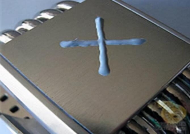 cpu硅脂正确的涂抹方法（附最终效果图）