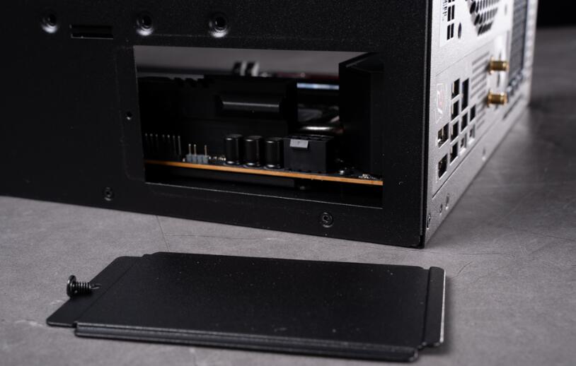 银欣SUGO 17机箱开箱评测 银欣SUGO 17机箱开箱评测