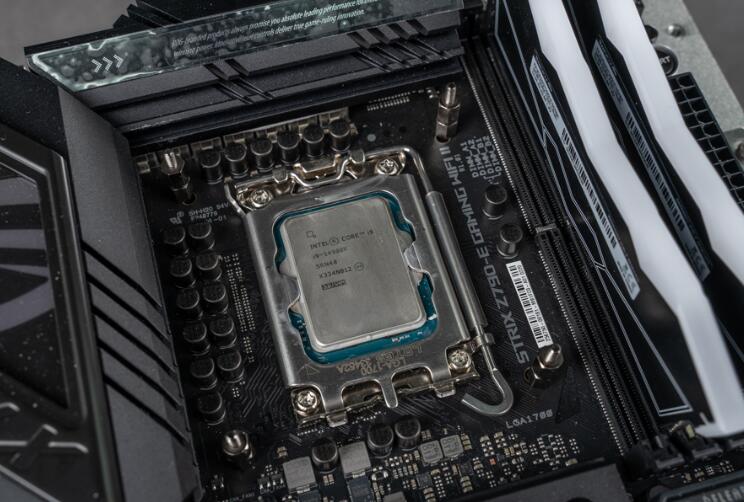 ROG Strix LC III 360 ARGB飞龙三代一体式水冷开箱评测 ROG Strix LC III 360 ARGB飞龙三代一体式水冷开箱评测