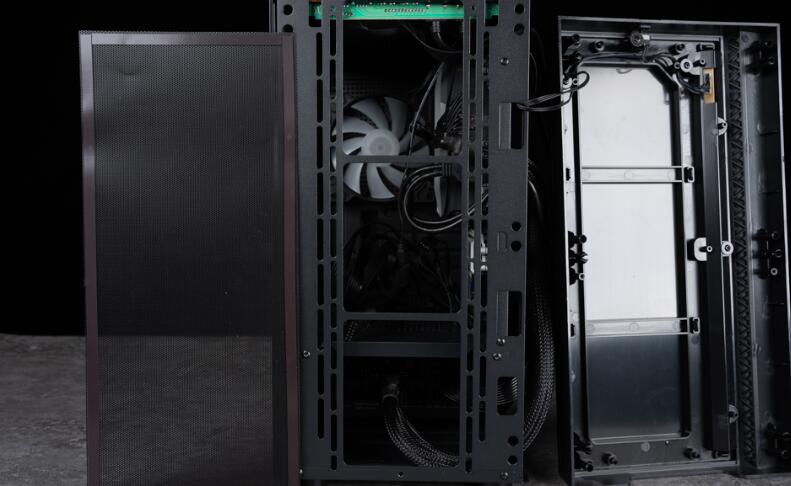 CORGAR美洲狮PURITY RGB迷你直立型机箱开箱评测 CORGAR美洲狮PURITY RGB迷你直立型机箱开箱评测