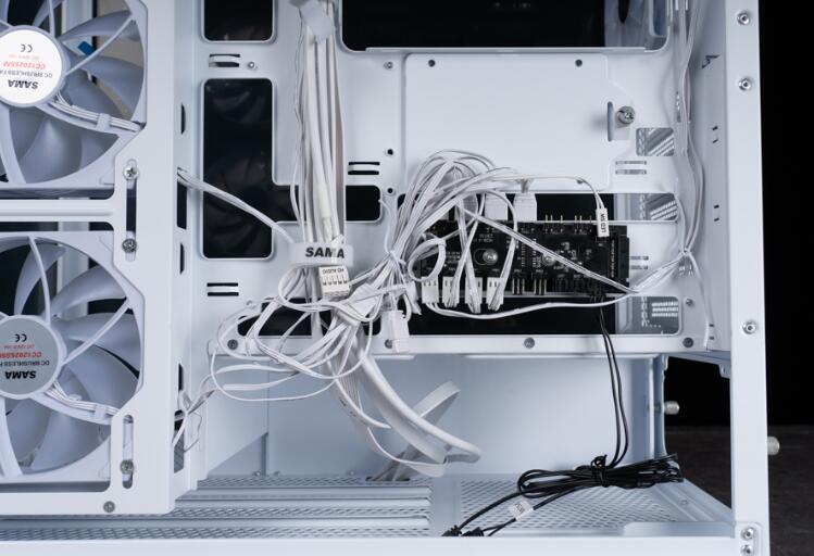 SuperChannel SAMA SAK451无立柱双面玻璃机箱开箱 SuperChannel SAMA SAK451无立柱双面玻璃机箱开箱