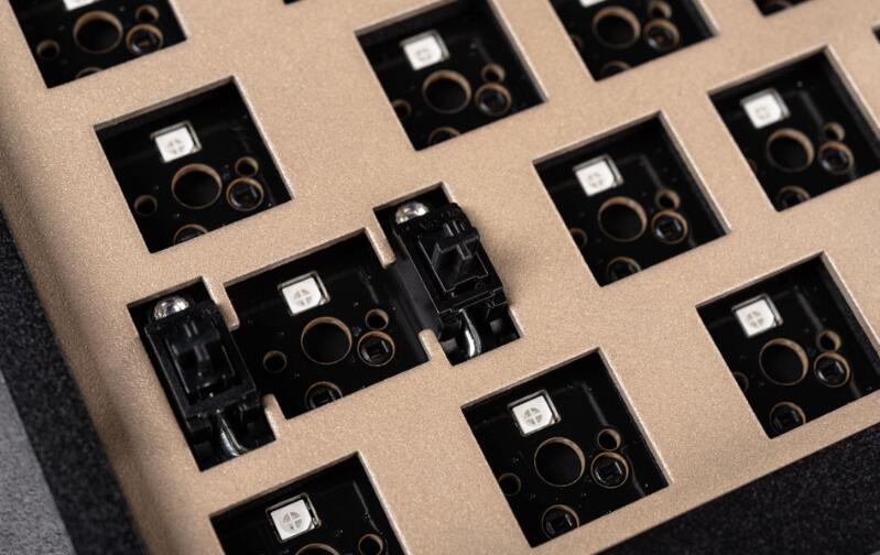 CORSAIR K65 PLUS WIRELESS机械键盘开箱 CORSAIR K65 PLUS WIRELESS机械键盘开箱