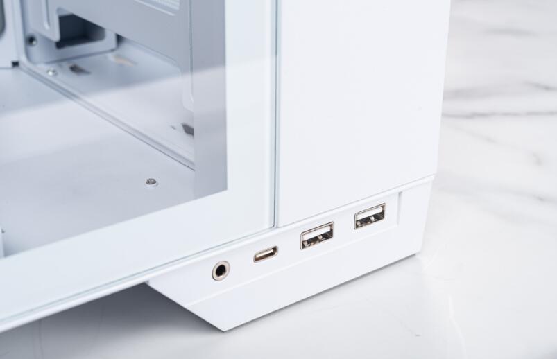 LIAN LI O11 VISION机箱开箱评测