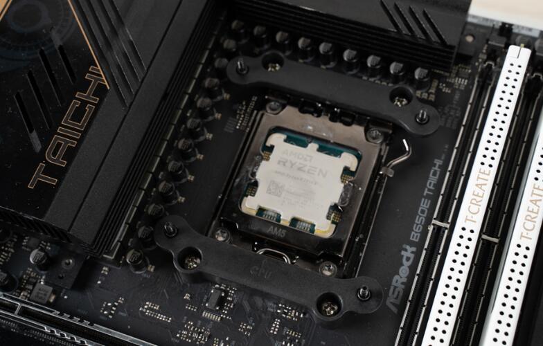 联力Galahad II LCD 360一体式水冷开箱评测 联力Galahad II LCD 360一体式水冷开箱评测